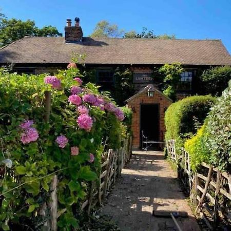 Martin Mill17Th Century Boutique Getaway In The Countrysideアパートメント エクステリア 写真